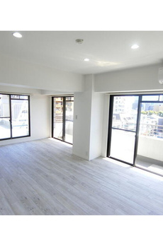 ホワイトパレス 