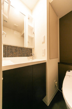 ＮＪＫ　ＭＡＲＱＵＩＳ　ＯＭＯＴＥＳＡＮＤＯ 