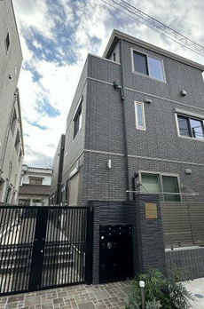 Ｖｉｌｌａ・Ｓｙｍｂｉｏｓｅ三軒茶屋（ヴィラ・シンビオーズ） 