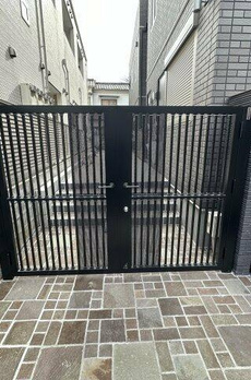 Ｖｉｌｌａ・Ｓｙｍｂｉｏｓｅ三軒茶屋（ヴィラ・シンビオーズ） 