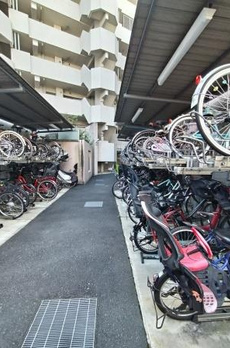 オーベル志村城山 