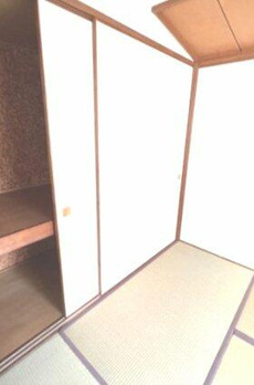 ＥＡＳＥＨＯＵＳＥ（イーズハウス） 