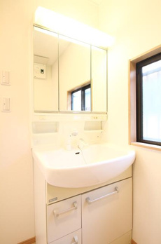 世田谷区奥沢４丁目戸建 