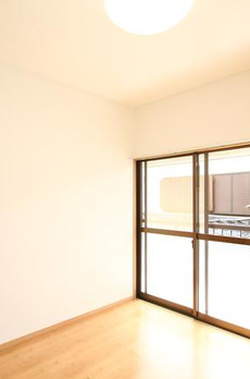 世田谷区奥沢４丁目戸建 