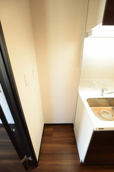 マインズ・コム白金 