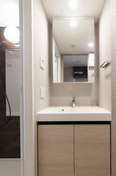 ＲＥＳＩＤＥＮＣＥ　ＫＯＥＮＪＩ 