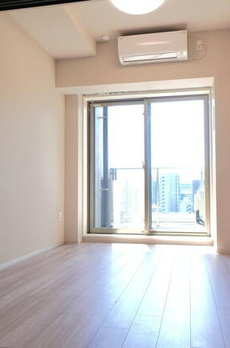 Ｂｒｉｌｌｉａ　ｉｓｔ　上野稲荷町 