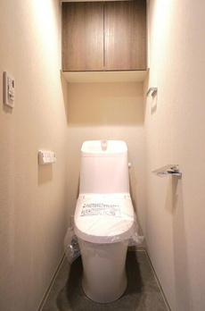 Ｂｒｉｌｌｉａ　ｉｓｔ　上野稲荷町 