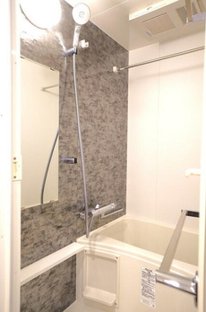 Ｂｒｉｌｌｉａ　ｉｓｔ　上野稲荷町 