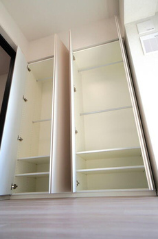 Ｂｒｉｌｌｉａ　ｉｓｔ　上野稲荷町 