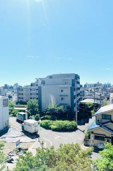 Ｂｒｉｌｌｉａ　ｉｓｔ　三軒茶屋　アイビーテラス 