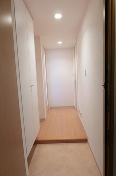 ＨＯＵＳＥ岩本町 