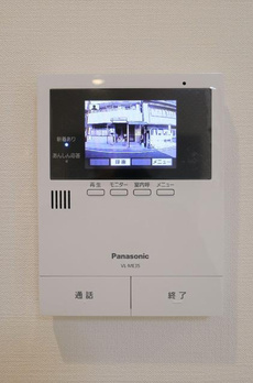 Ｃｉｎｑ　Ｓｈｉｒｏｋａｎｅｔａｋａｎａｗａ 