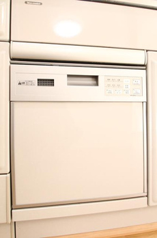 世田谷区奥沢４丁目戸建 