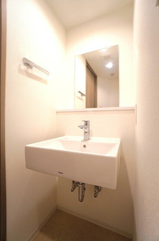 ＣＲＥＡＴＩＦ池袋本町 