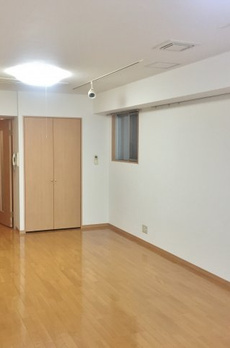 月村マンション№28 参考写真（実際は横窓はありません）