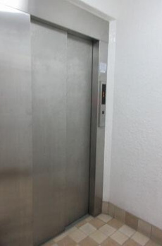 ホワイトアベニュー古谷 