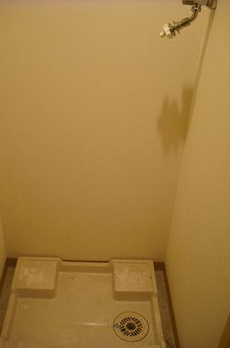 グランハイツ東新宿 