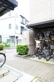 ライオンズマンシヨン山吹町 