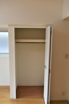 ルクレ新川レジデンス 