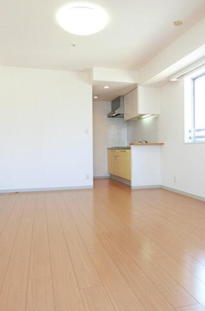 ＨＯＵＳＥ岩本町 