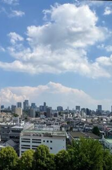 初台ハイツ 