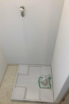 アンジュ荻野 