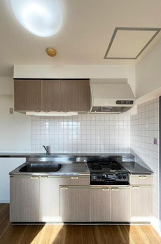 ＮＥＯ　ＲＯＯＭＥＬＩＡ 