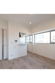 ＯＮＥ　ＲＯＯＦ　ＦＬＡＴ　ＴＯＧＯＳＨＩ 