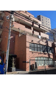 ＵＲＢＡＮ　ＴＥＲＲＡＣＥ亀有 