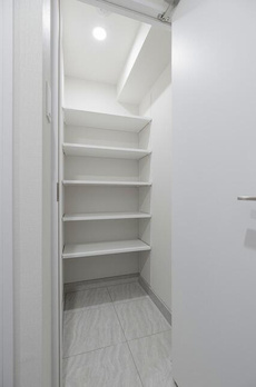 ＮＯＧＡＴＡ　ＲＥＳＩＤＥＮＣＥ 