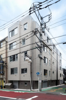 ＣＯＭＰＯＳＩＴＥ新宿三丁目 