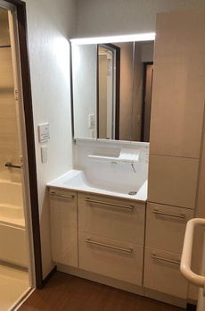 部屋番号：208 