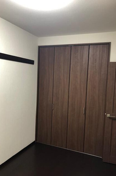 部屋番号：208 