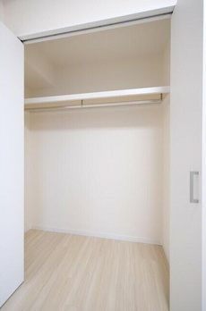 ＯＮＥ　ＲＯＯＦ　ＦＬＡＴ　ＴＯＧＯＳＨＩ 