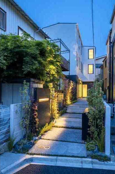 東新宿ハウス 