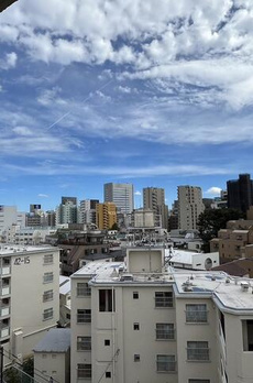 神山ビル 