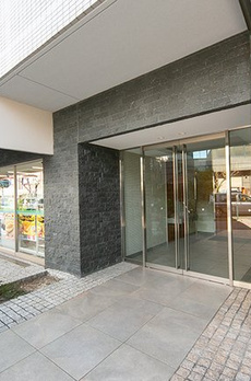 ＡＶＥＮＩＲ渋谷本町 
