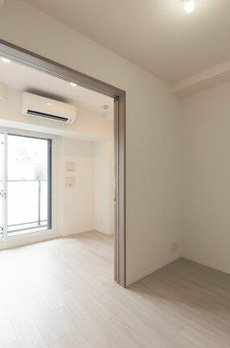 ＲＥＳＩＤＥＮＣＥ　ＫＯＥＮＪＩ 