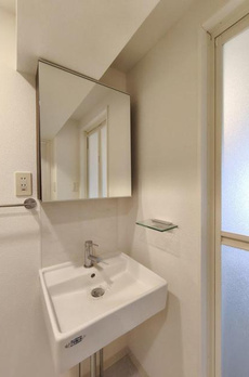 ＯＮＥ　ＲＯＯＦ　ＦＬＡＴ　ＮＩＳＨＩＷＡＳＥＤＡ 