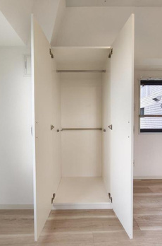 ＯＮＥ　ＲＯＯＦ　ＦＬＡＴ　ＮＩＳＨＩＷＡＳＥＤＡ 