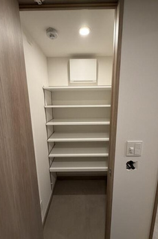 ＡＩＦＬＡＴ明大前 
