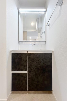 Ｋｕａ　Ｍａｉｓｏｎ　Ｊ 