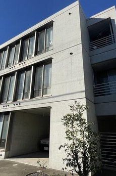 ＳＴＵＤＩＯ　Ｄ’ＡＲＴ，ＹＯＹＯＧＩ 