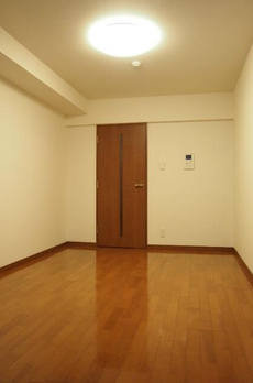 ルーブル早稲田六番館 