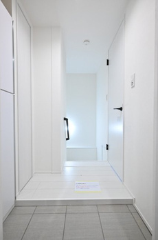 Ｔｈｅ　Ｒｅｓｉｄｅｎｃｅ　Ｎｉｈｏｎｂａｓｈｉ 