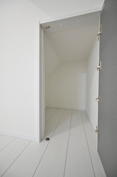 Ｔｈｅ　Ｒｅｓｉｄｅｎｃｅ　Ｎｉｈｏｎｂａｓｈｉ 
