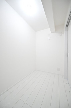 Ｔｈｅ　Ｒｅｓｉｄｅｎｃｅ　Ｎｉｈｏｎｂａｓｈｉ 
