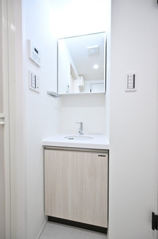 Ｔｈｅ　Ｒｅｓｉｄｅｎｃｅ　Ｎｉｈｏｎｂａｓｈｉ 