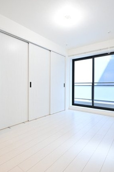 Ｔｈｅ　Ｒｅｓｉｄｅｎｃｅ　Ｎｉｈｏｎｂａｓｈｉ 